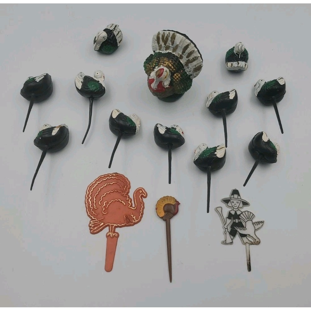 VTG Thanksgiving Cake Toppers Cupcake Picks Lot Plastic Turkey Gobble Lot As Is